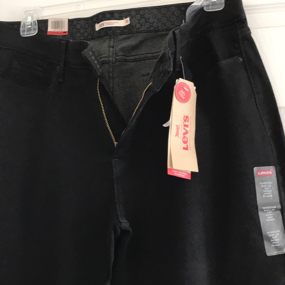 Levis 525 Women’s  jeans